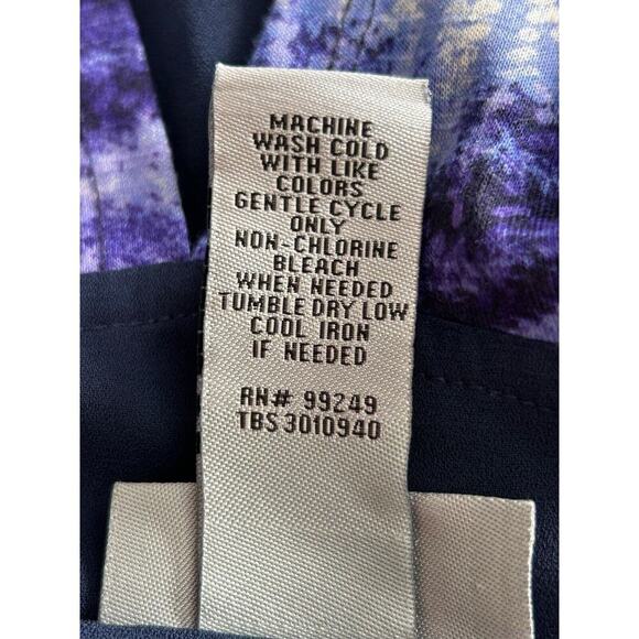 Catherines Top Size 1X Purple 3/4 Sleeve Scoop Neck Geometric Split Back Hi Lo - Picture 8 of 11